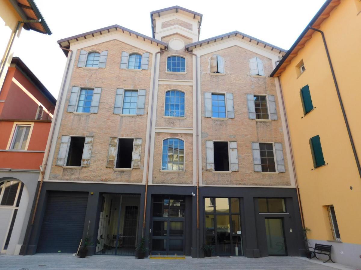 Piumaviola Beds & Apartments Parma Exterior photo