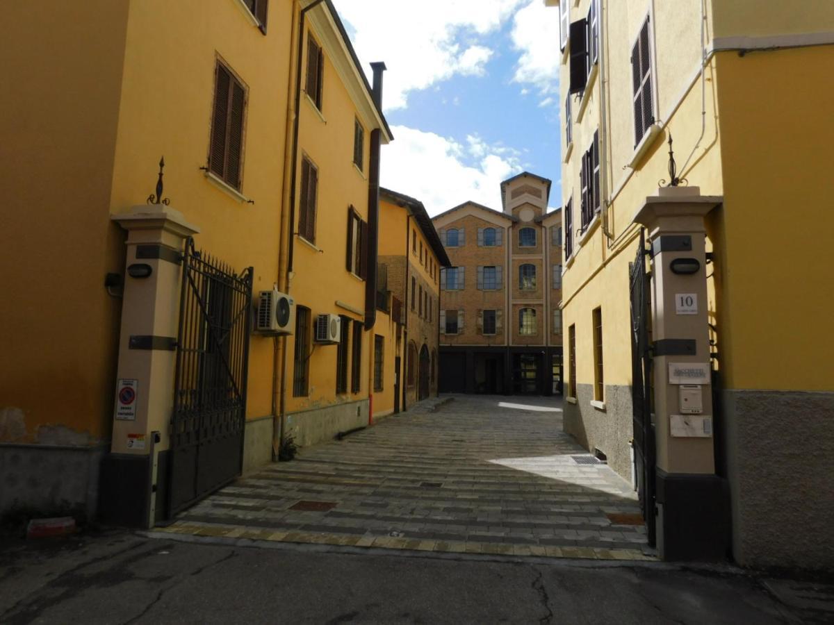 Piumaviola Beds & Apartments Parma Exterior photo